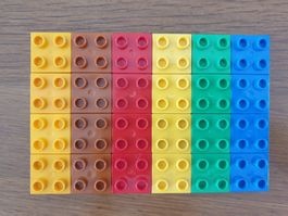 Lego Duplo (G64) 24 Bausteine 2x2 Noppen
