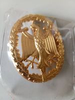 Abzeichen Adler Eichenlaub Lorbeerkranz Goldfarben