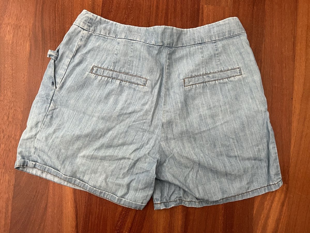 H&M Pantaloni: Luftige Shorts – Usato da Basel venduto da shirley_gold 1