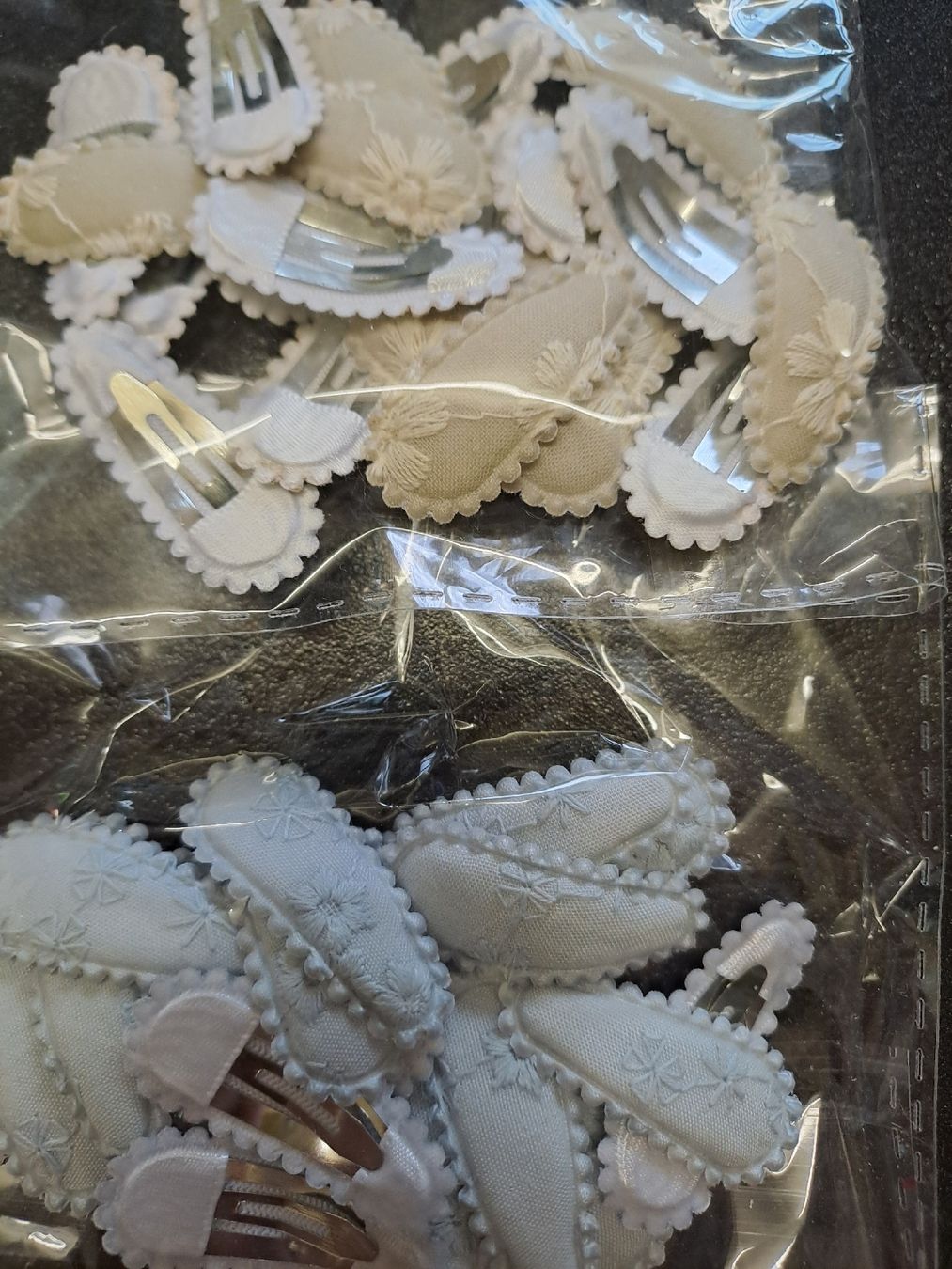 Accessori per capelli: 240 Haarspangen 4 cm – Nuovo e nell'imballaggio originale da Uznach venduto da Walaylatiere 5