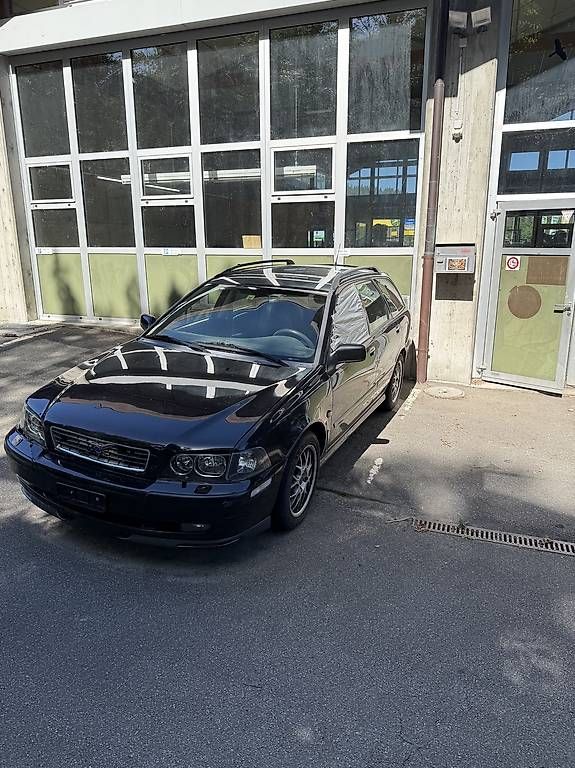 Automobili: Volvo v40 Motorschaden – Usato da Schalunen venduto da ONCustom 1