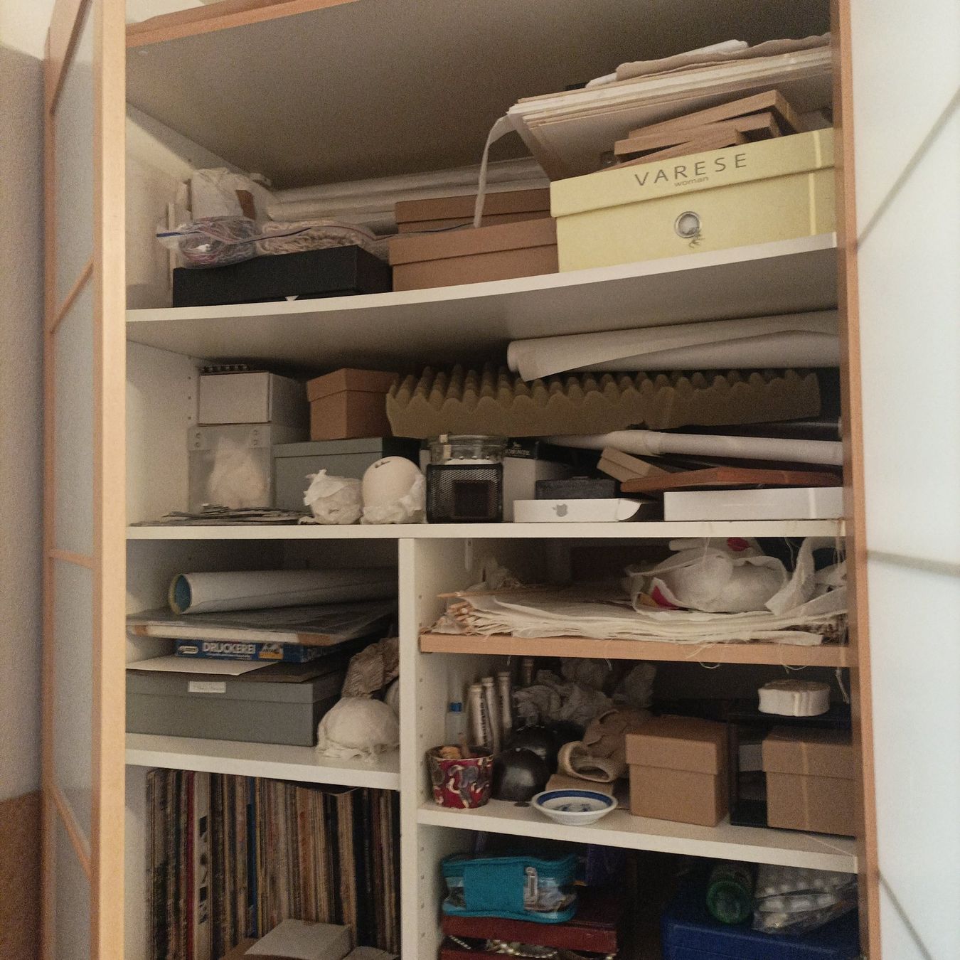 Schränke: Kleiderschrank – Gebraucht aus Zürich von janinehudson 3