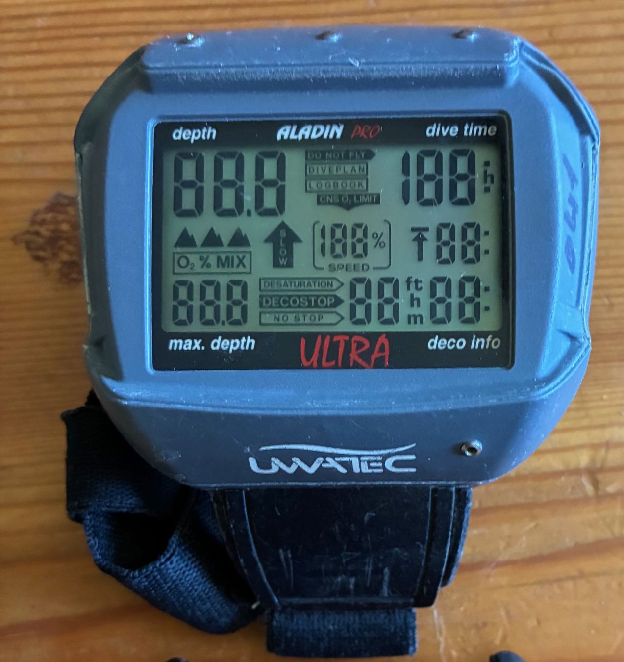 PC: ordinateur de plongée Uwatec – Usato da Moutier venduto da Lebaladin63 1