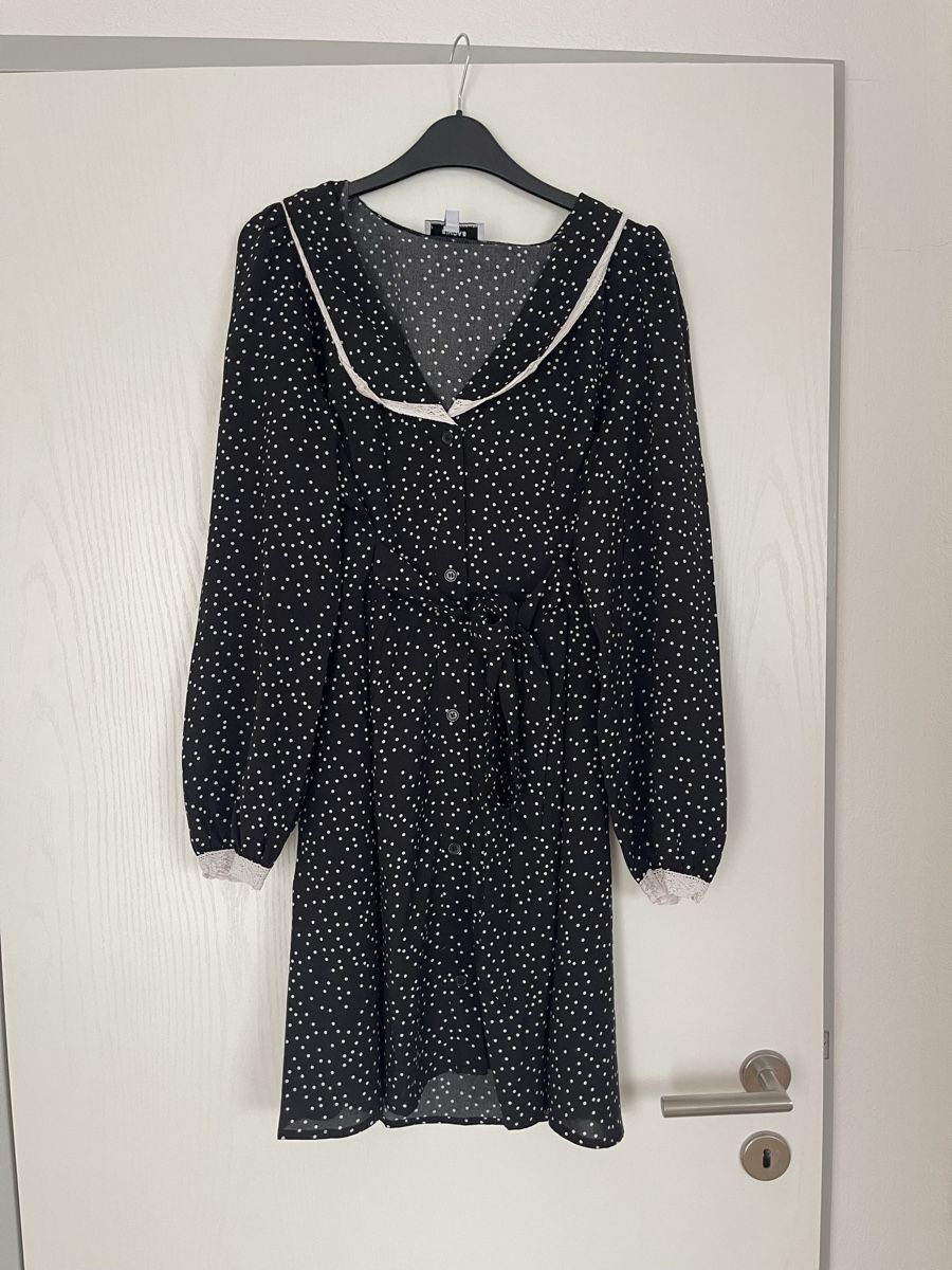 Vestiti: Sommerliches Punktkleid mit Spitze, Grösse 38 – Usato da Bremgarten AG venduto da arl_8nbf