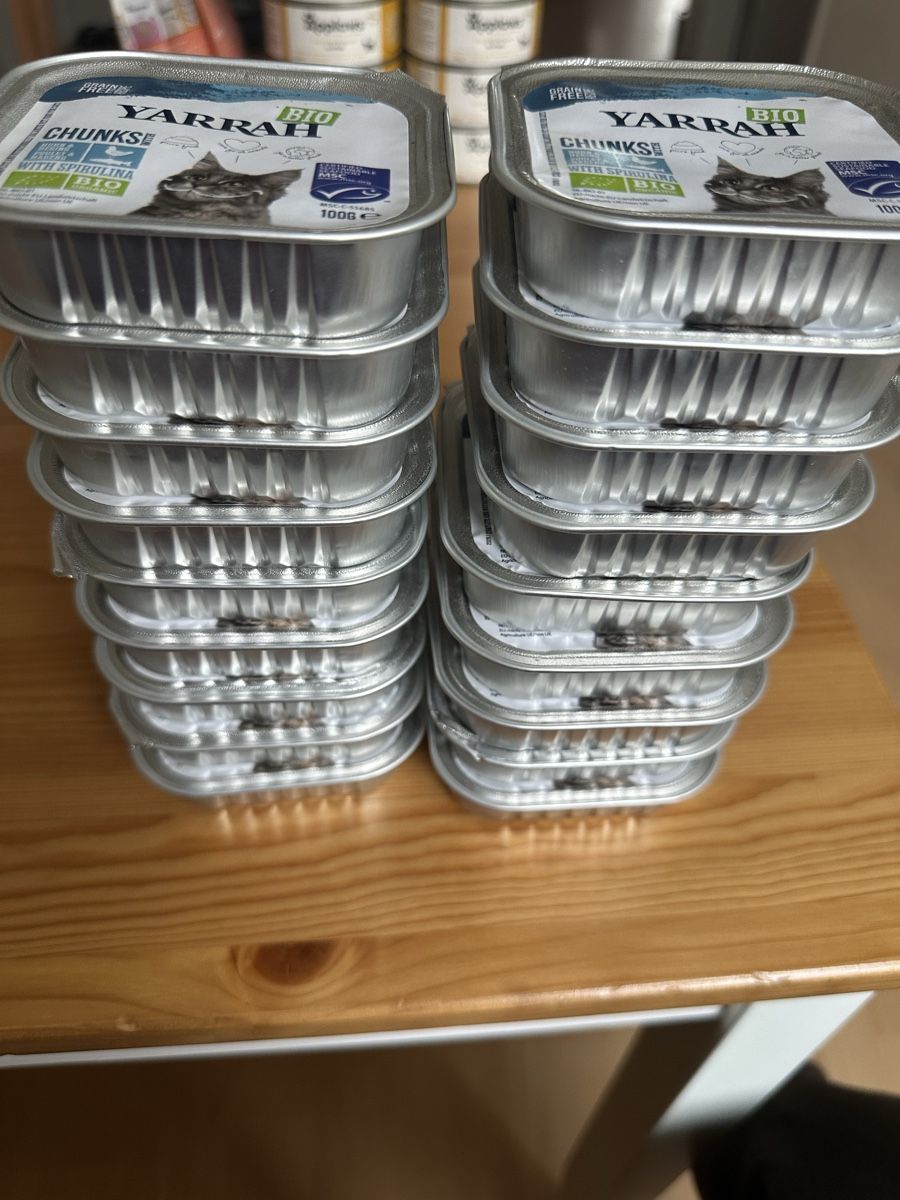 Mangimi: 18x Yarrah Bio Katzenfutter Huhn & Hering – Nuovo e nell'imballaggio originale da Lufingen venduto da Tanj11 1