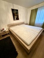 Doppelbett mit Nachttischen von Möbel Märki