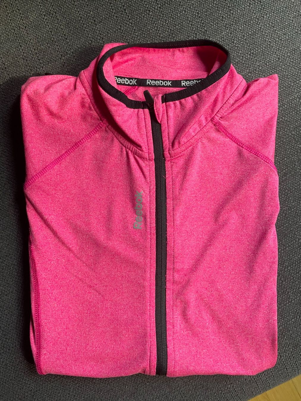 Reebok Canottiere & Pantaloni: Felpa Reebok mai usata – Nuovo (secondo la descrizione) da Meilen venduto da val_tsv8 5