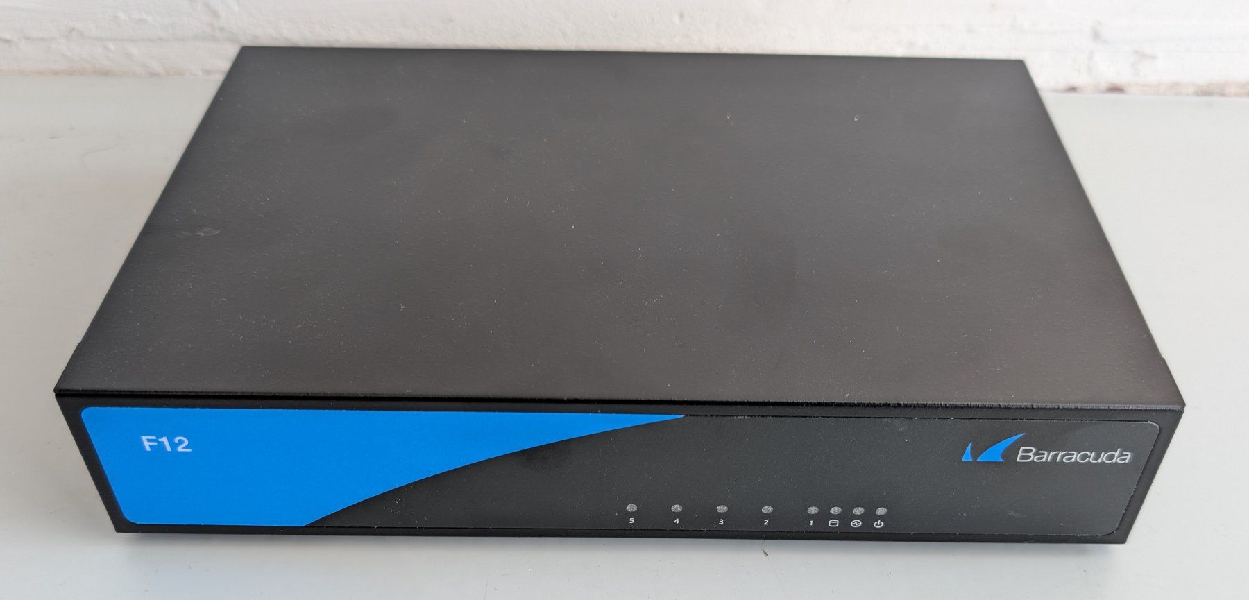 Firewall: Barracuda F12 FireWall – Usato da Dietlikon venduto da ComdatAG 1
