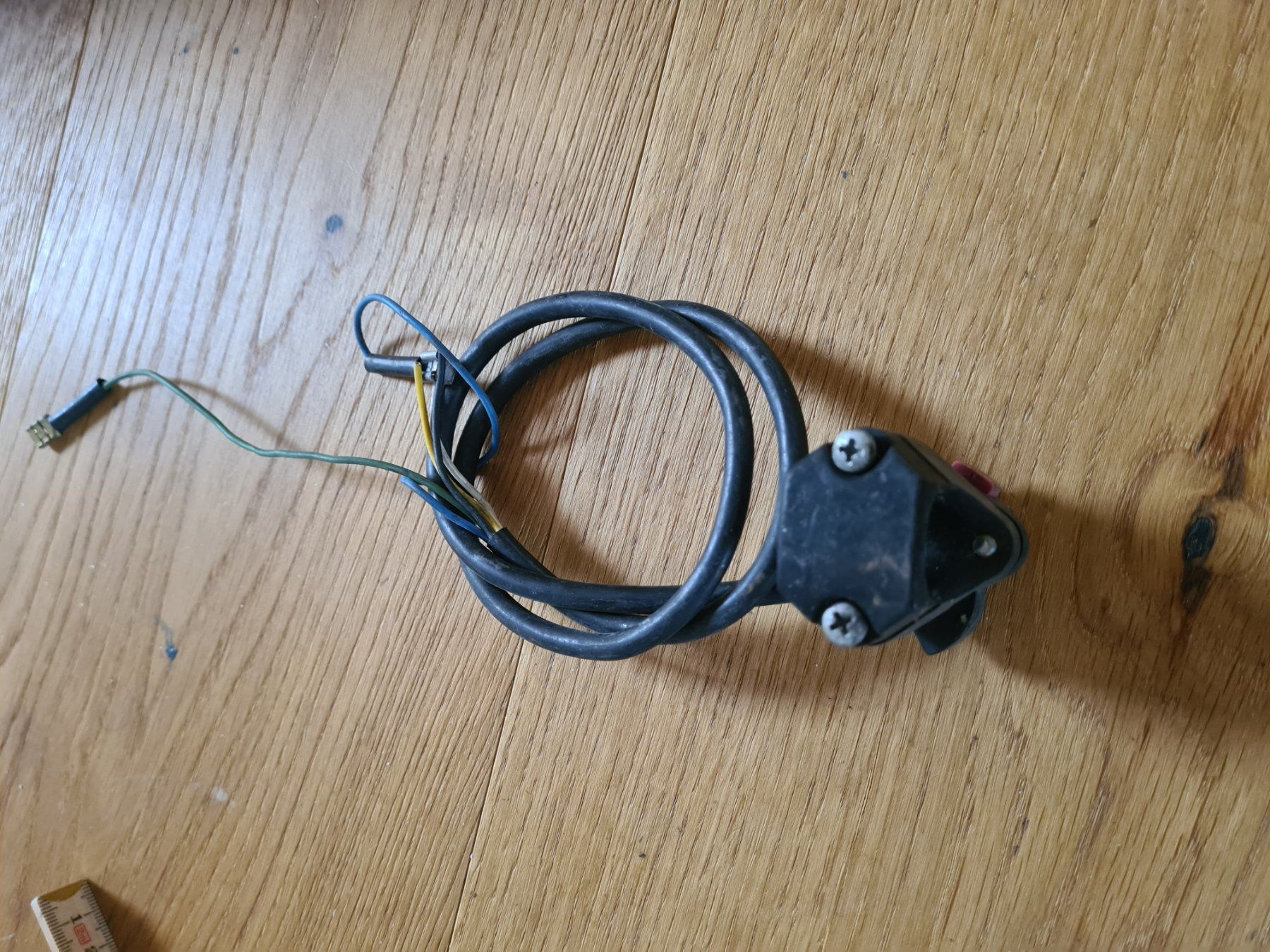 Pony Cyclomoteurs: Schalter CEV schwarz, zb. Pony – D'occasion à frümsen par Sailem 2