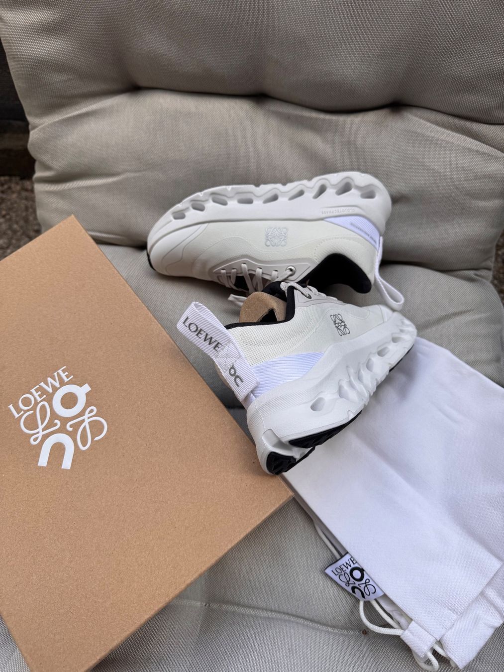On Scarpe da uomo: ON x LOEWE Cloudtilt Sneaker – Nuovo e nell'imballaggio originale da Bülach venduto da Giuseppe99 2
