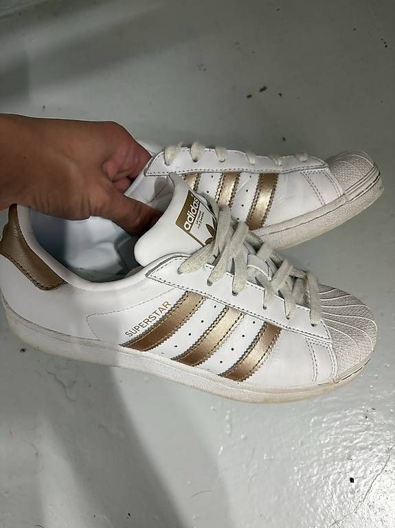 Herrenschuhe: Adidas Sneakers – Gebraucht aus Olten von lyez 1