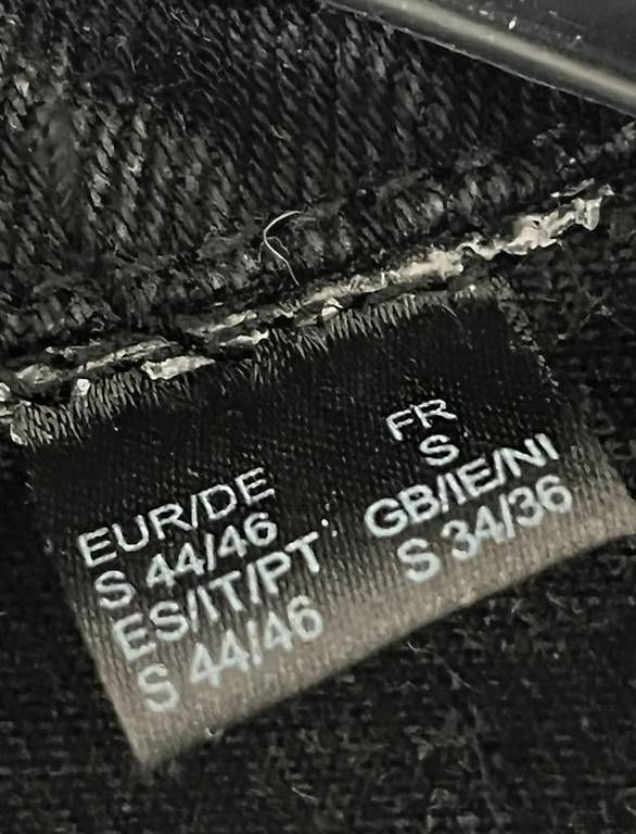 Giacche: Veste en jean noire  – Usato da Genève venduto da Eric1823 4