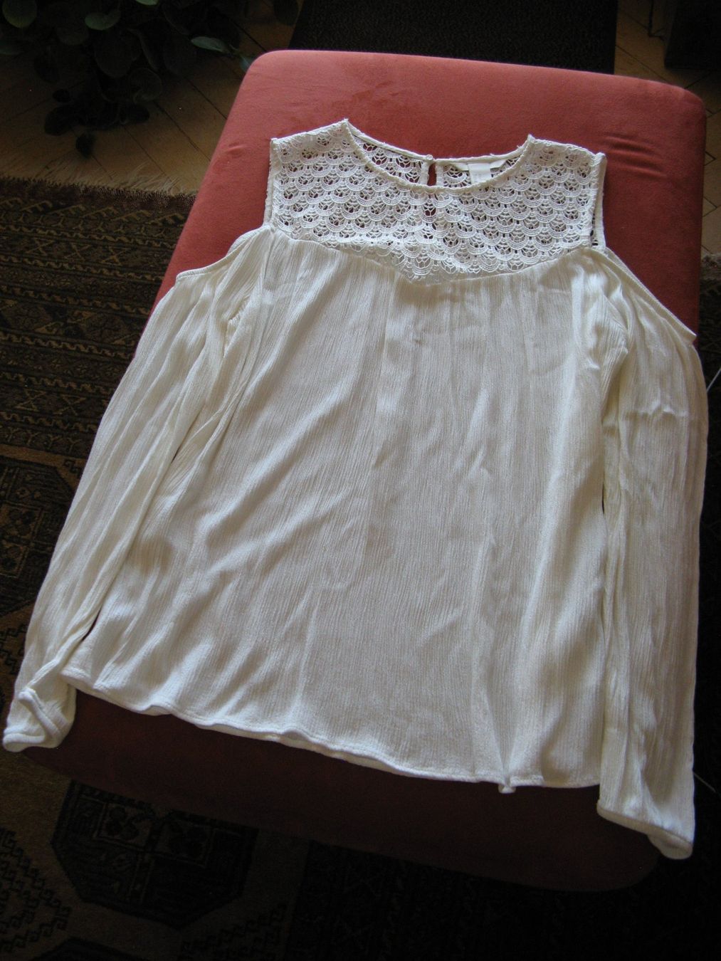 H&M Camicette: Bluse schulterfrei Gr. 44 von H&M – Usato da Zürich venduto da apil 6