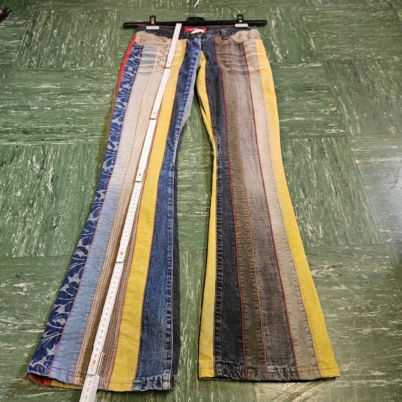 Miss Sixty Pantaloni: Vintage Miss Sixty Hose Gr.26 – Usato da Villmergen venduto da bubblevintage 1