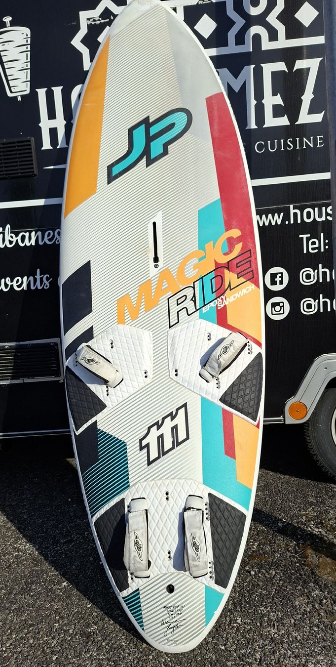 Tavole da surf e di nuoto: JP Magic Ride 111 Windsurfbrett 239cm gut erhalten – Usato da Fällanden venduto da Nmustang