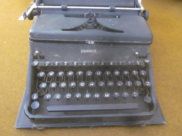 Macchine da scrivere: Hermes 2000 Schreibmaschine – Difettoso da Böttstein venduto da koehlerkafi