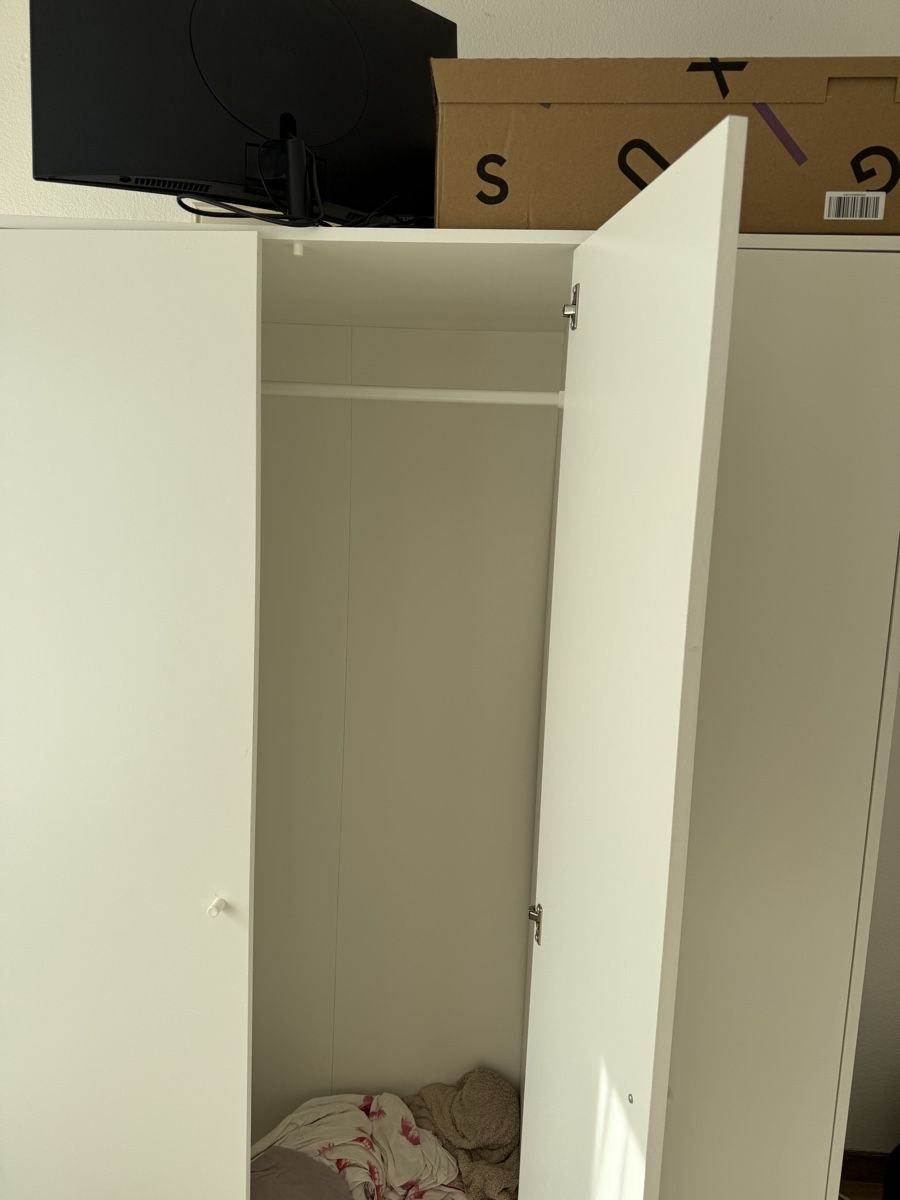 Ikea Schränke: IKEA White Wardrobe  – Gebraucht aus Zürich von jad_9d2n 3