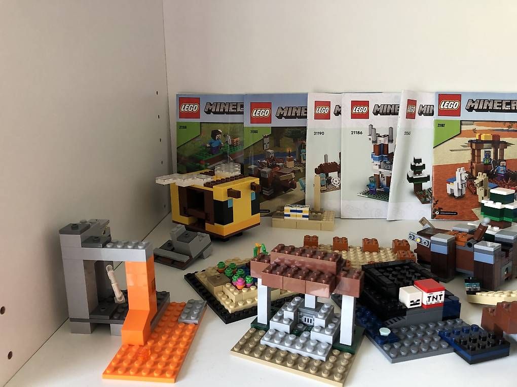 Lego Kit di costruzioni: Minecraft Lego Sammlung – Usato da Küttigen venduto da Solluna 1