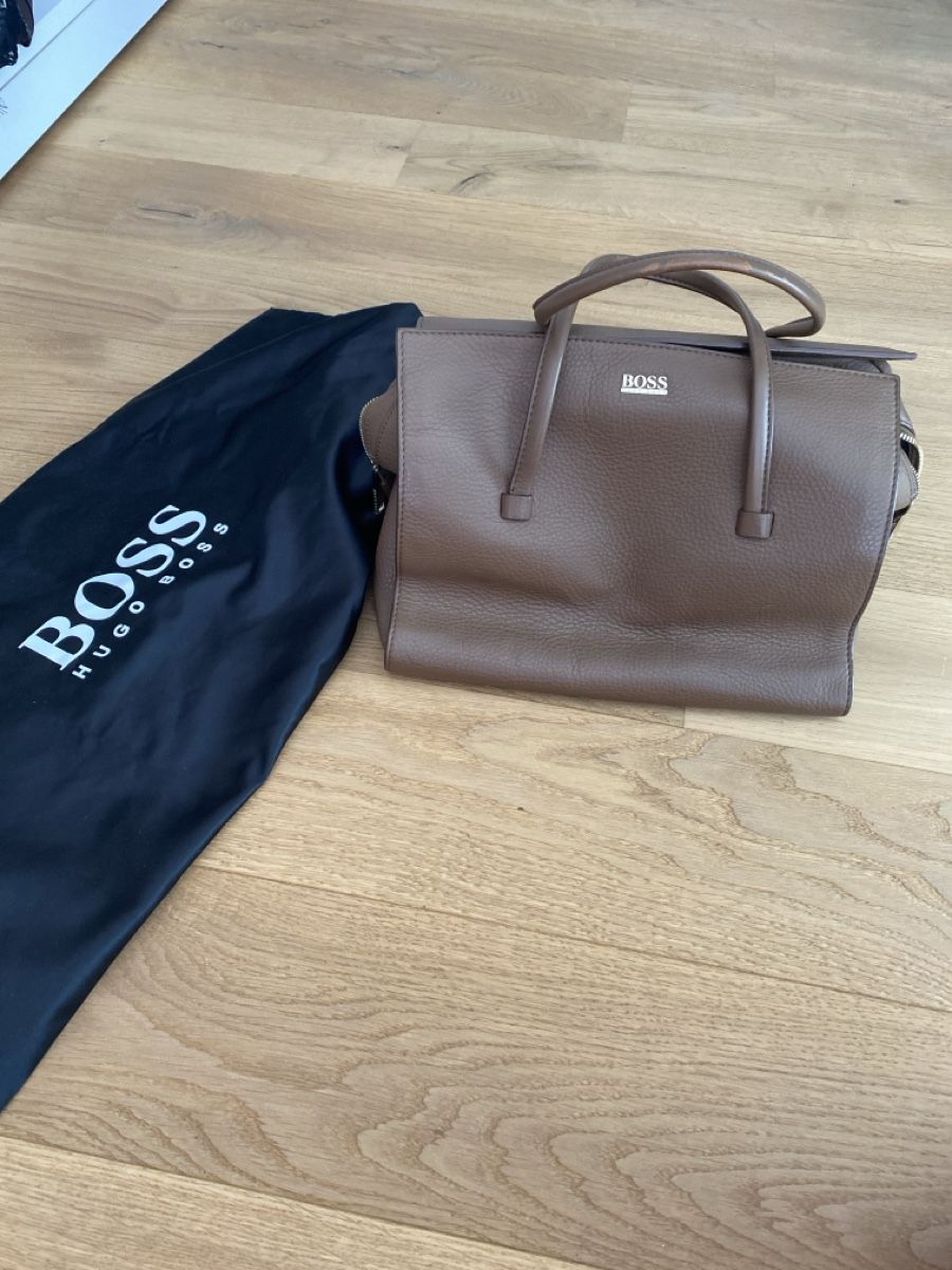 Hugo Boss Taschen für Damen: Hugo boss tasche – Gebraucht aus Ottenbach von joh_kh8j