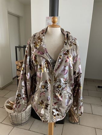 Windjacke Damenjacke oversized von SAKI SCHWEDEN Gr 40