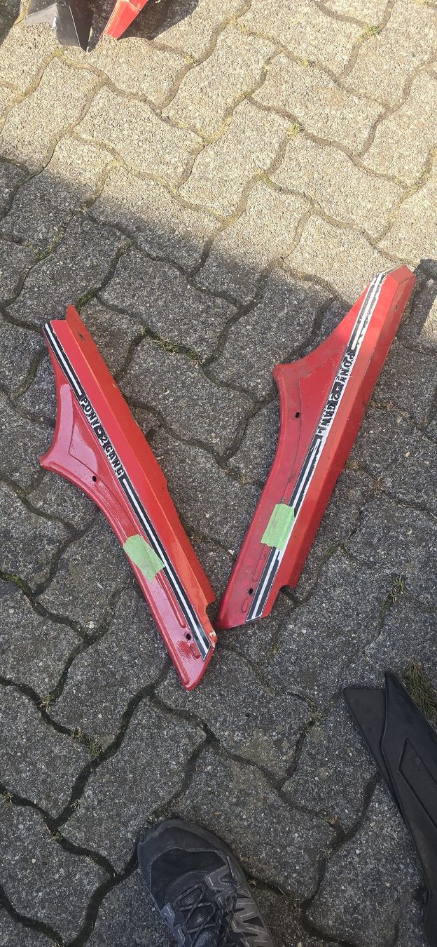 Cyclomoteurs: Pony Cross Seitenschutzbleche  Mofa  – D'occasion à Ibach par Speedrace