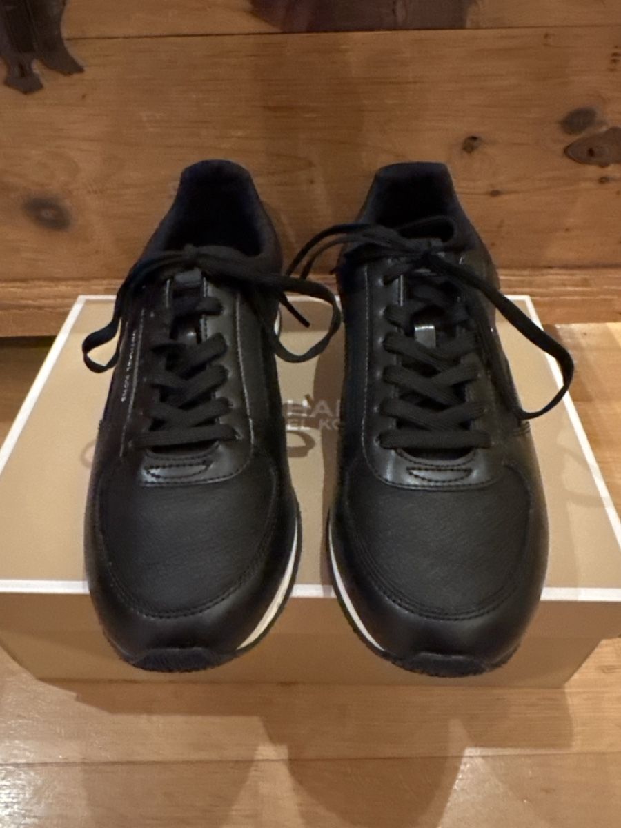 Michael Kors Scarpe da donna: Michael Kors Sneaker schwarz Gr. 39 – Nuovo (secondo la descrizione) da Mauren venduto da Duc_93 1
