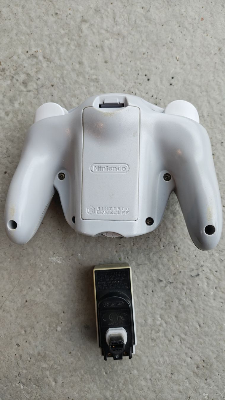 Nintendo Controller: Controller wireless Wavebird Nintendo Gamecube – Usato da Montagnola venduto da mattbert86 1