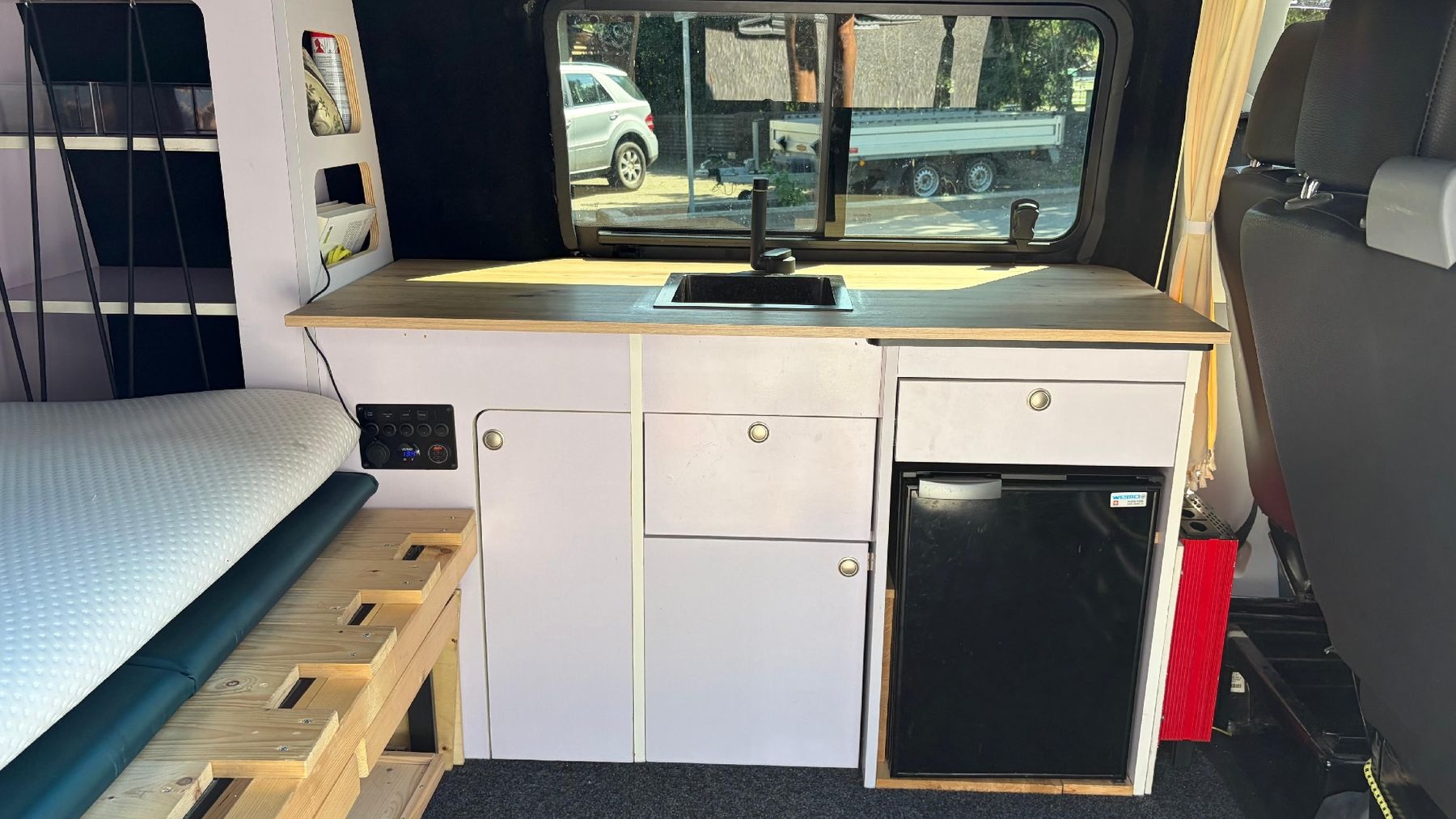 VW Camping Fahrzeuge: VW T5 4Motion Camper Selbstausbau – Gebraucht aus Steffisburg von Joelll17 9