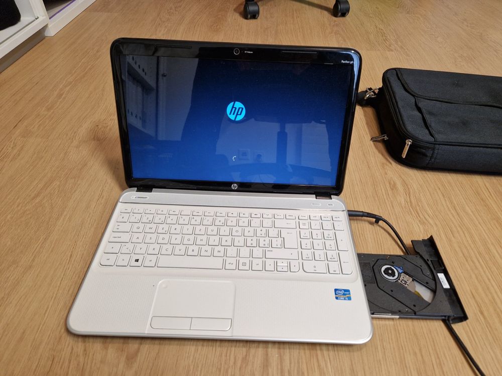 HP Pavilion g6, 15.6", i5, 4 GB RAM, 750 GB HDD | Kaufen auf Ricardo