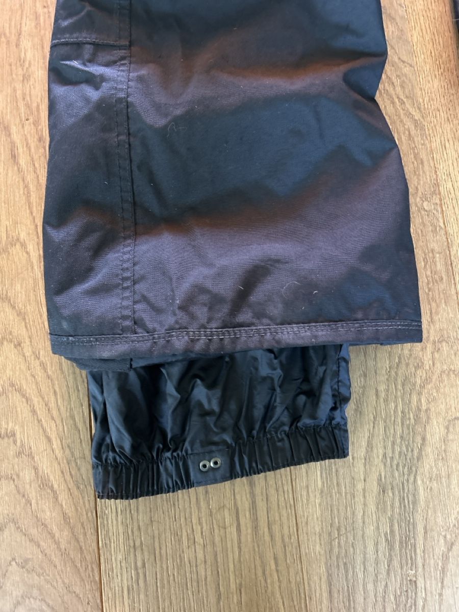 Burton Pantaloni: Burton Snowboardhose Grösse M  – Nuovo (secondo la descrizione) da Schaffhausen venduto da kat_59s2 5