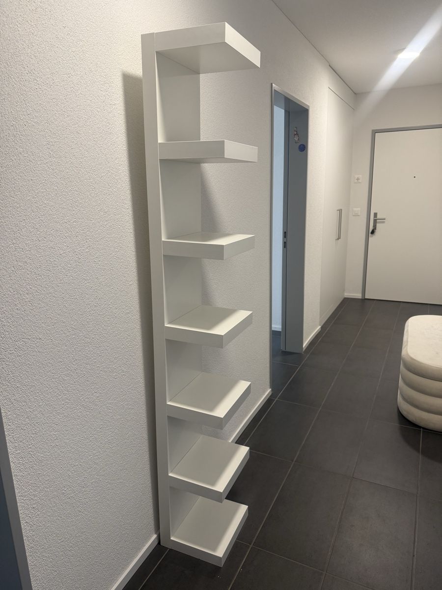 Regale: Lack Wandregal – Gebraucht aus Holziken von lad_6b9f 1