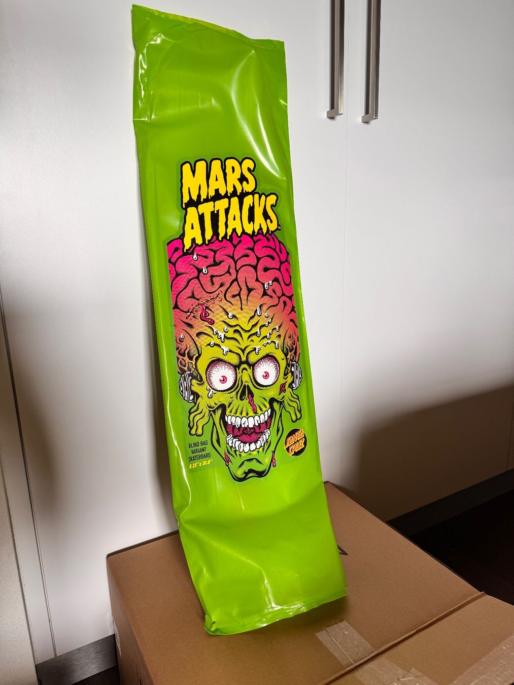 Santa Cruz Skateboards: Santa Cruz Mars Attacks Skateboard 8.25 – Nuovo e nell'imballaggio originale da Walkringen venduto da Simoonx1999 2