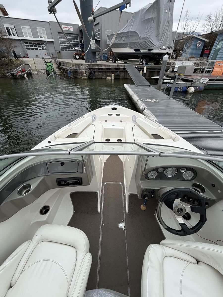 Barche: Motorboot Rinker 192BR inkl. Trailer – Usato da Solothurn venduto da Eduka72 3