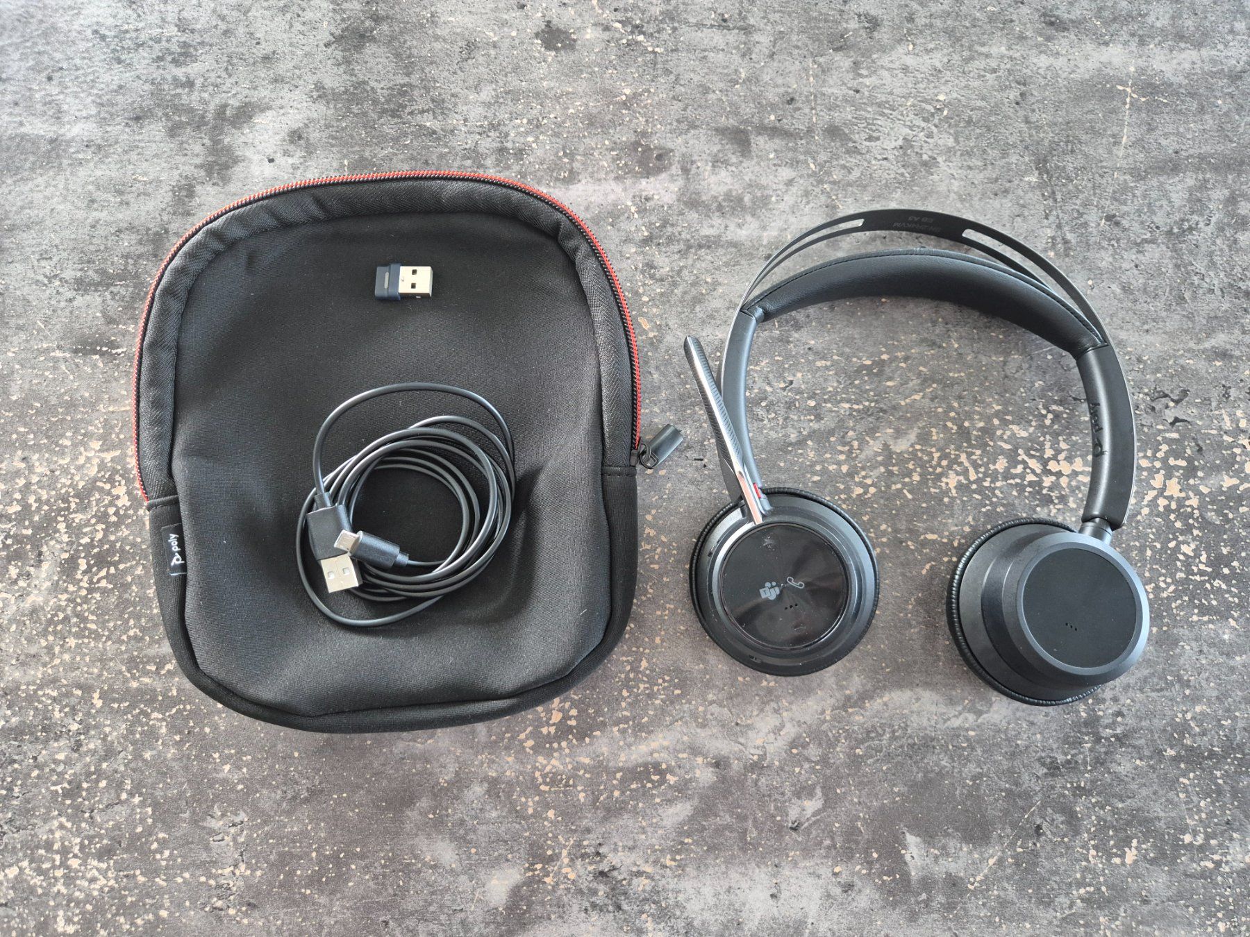 Plantronics Kopfhörer: Poly Voyager Focus 2 Headset – Gebraucht aus Dietikon von NGood