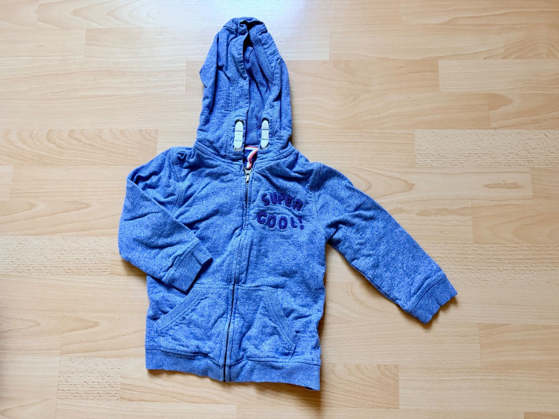 Pulls et sweat-shirts: 2 Kapuzenpullover Buben, blau, Grösse 98-104 – D'occasion à Weingarten-Kalth par ana_tim 2