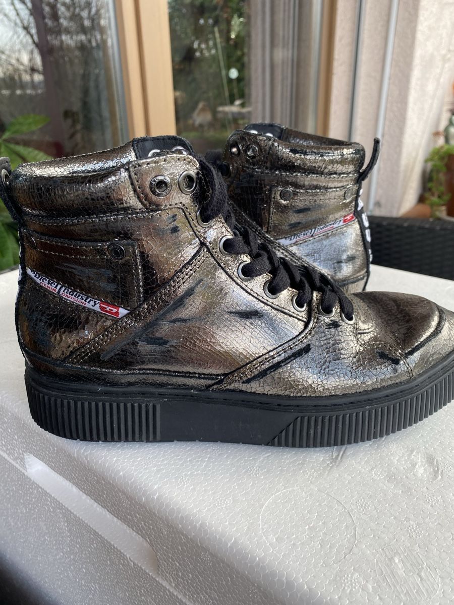 Diesel Damenschuhe: Diesel Damen Stiefeletten – Gebraucht aus Laupen BE von ole_l8gg