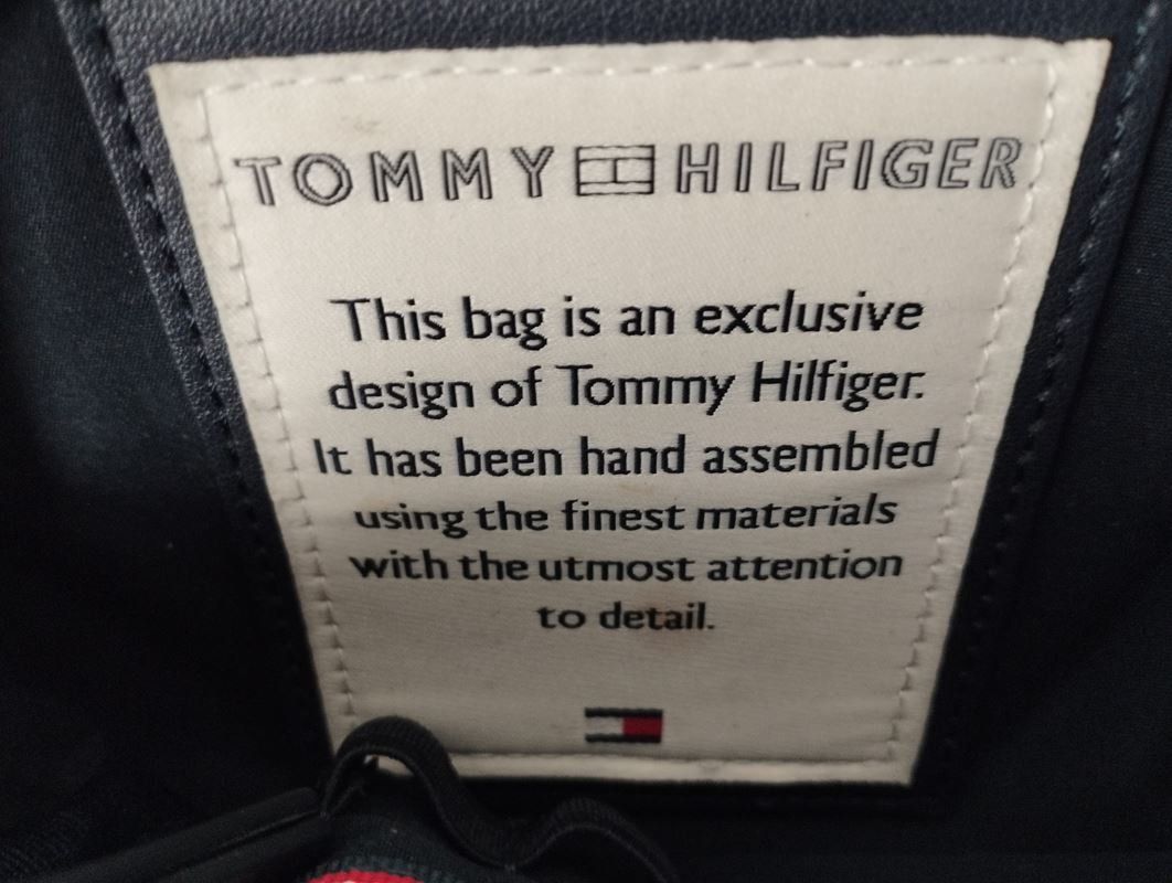 Tommy Hilfiger Taschen: TOMMY HILFIGER Umhängetasche – Gebraucht aus Schübelbach von Restwert_Schubelbach 6
