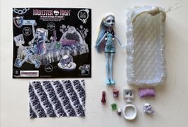 Monster High Abbey Bominable Snowken Edition Bett mit Zubeho