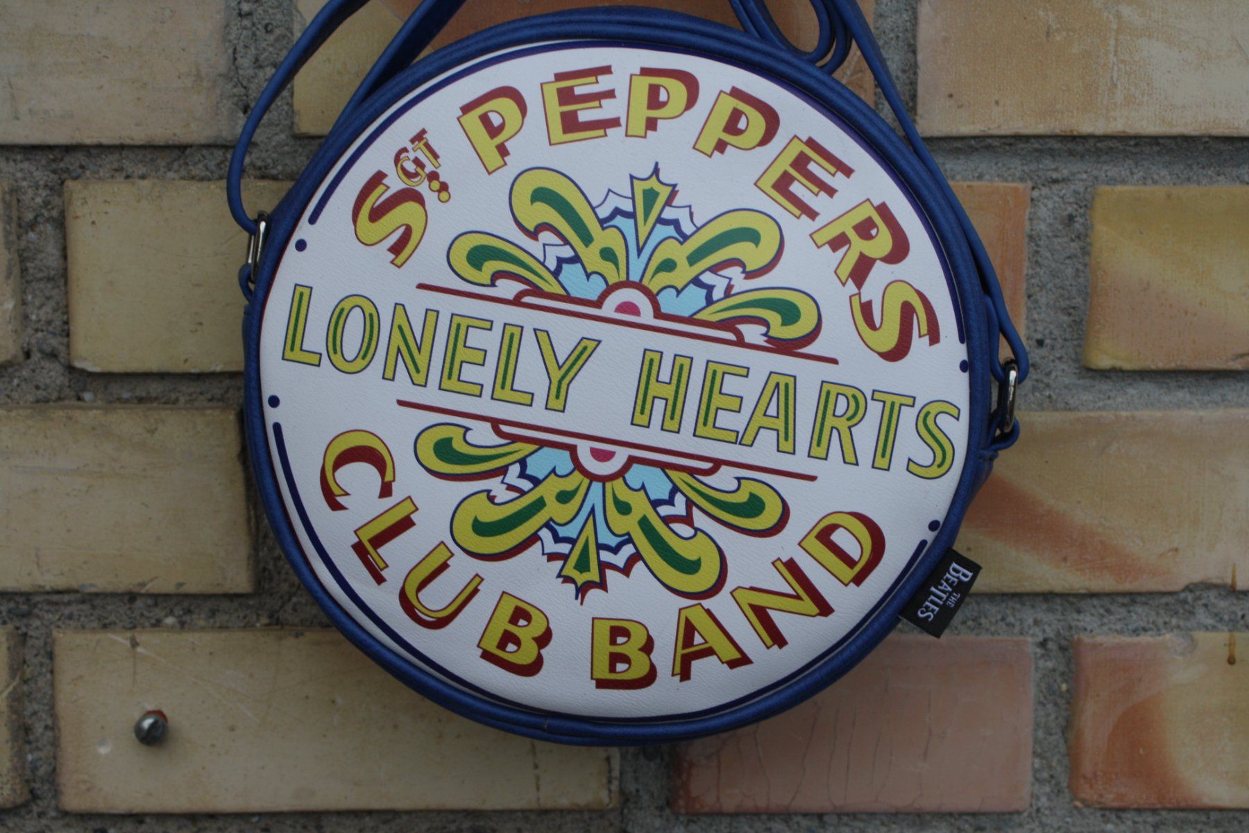 Borse: BEATLES TASCHE APPLE ST PEPPERS ... – Usato da Wauwil venduto da Pneuedy 1