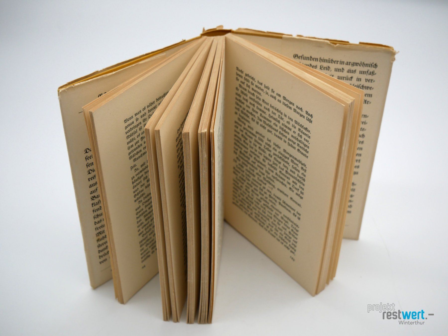 Libri: ESTHER LANDOLT - Das Opfer – Usato da Winterthur venduto da Restwert_Winterthur 4