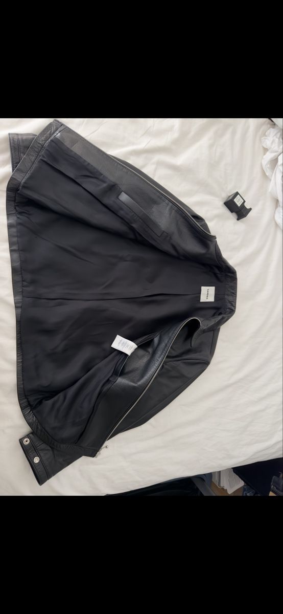 Sandro Giacche: SANDRO BLACK LEATHER JACKET – Nuovo (secondo la descrizione) da Visp venduto da 98o_bv89 2
