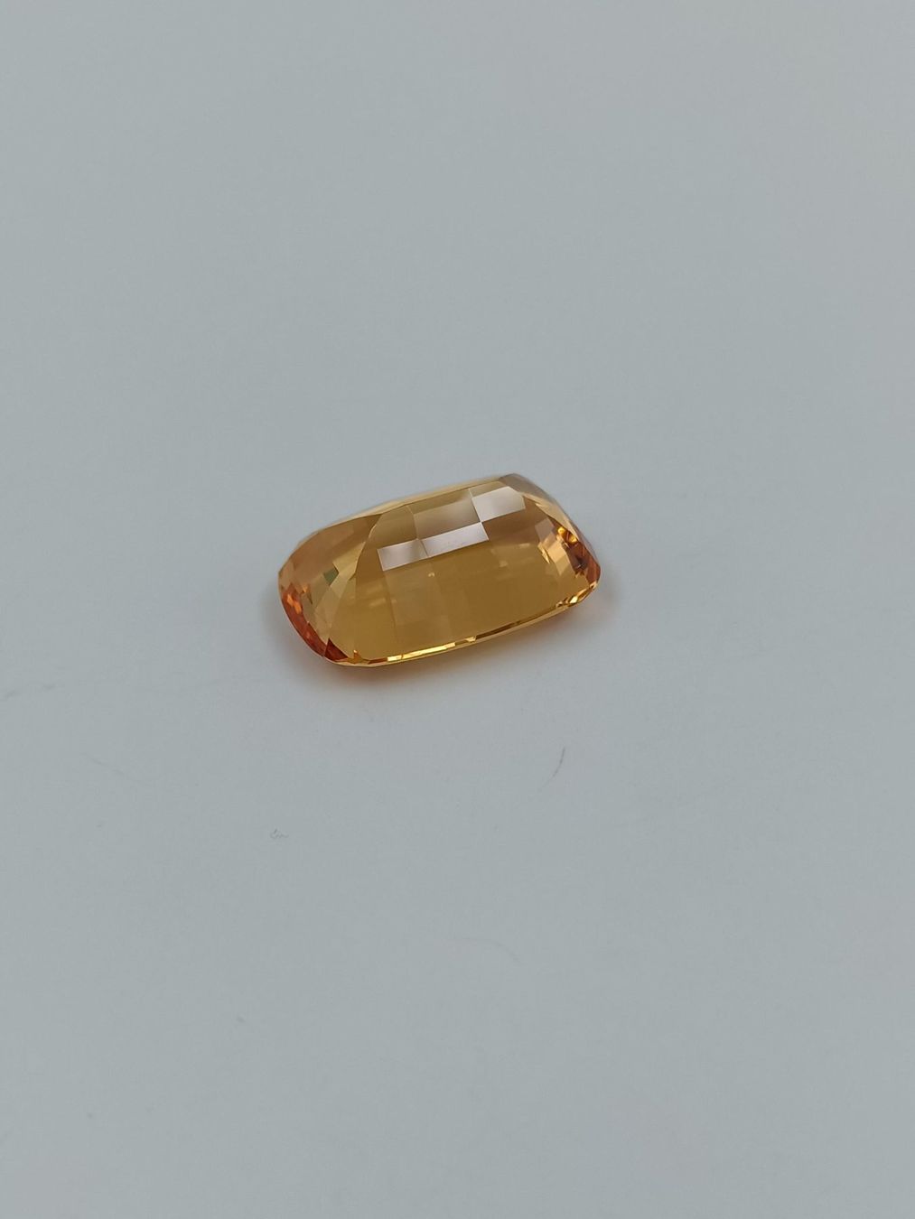 Pietre preziose: 1 HONIGGOLDFARBENER TOPAS 69.58 CT. – Usato da Luzern venduto da EdiGem 6