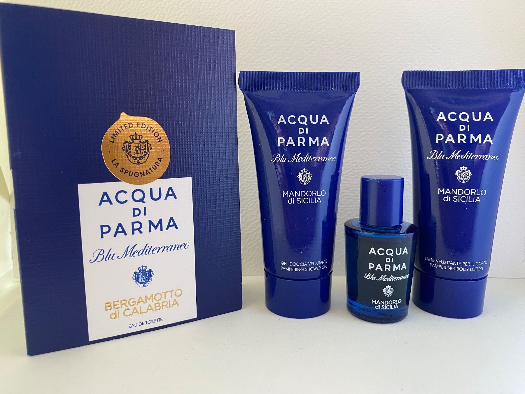 Acqua di parma Profumi & Eau de Toilette: Miniatures Acqua di Parma – Nuovo (secondo la descrizione) da Bouveret venduto da wes_7zll
