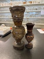 Handgeschlitzte Holzvase