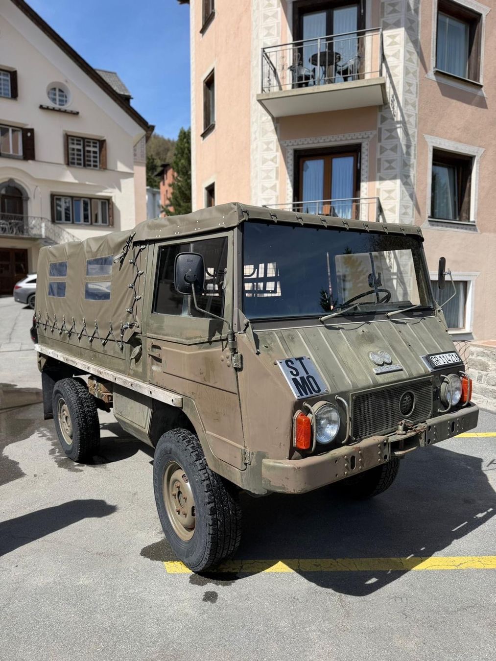 Steyr Autos: Steyr-Puch Pinzgauer 710M der Schweizer Armee – D'occasion à Celerina par R.H.GR
