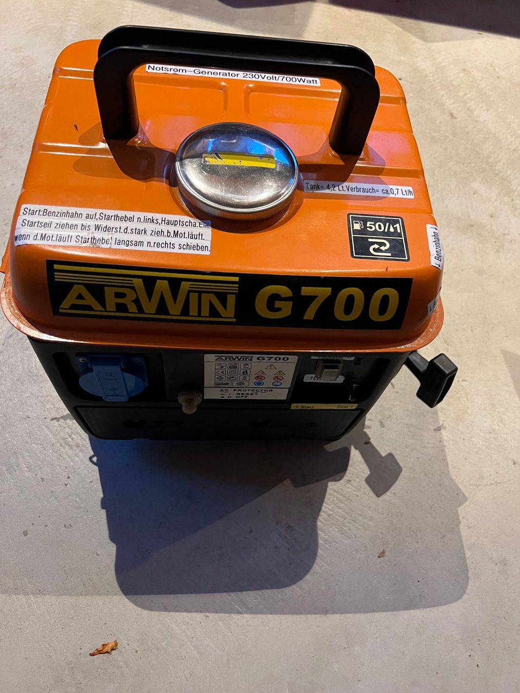 Generatori di corrente: Notstromgenerator 700 Watt – Usato da Cham venduto da hemst 1