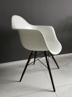 Vitra Eames Plastic Armchair