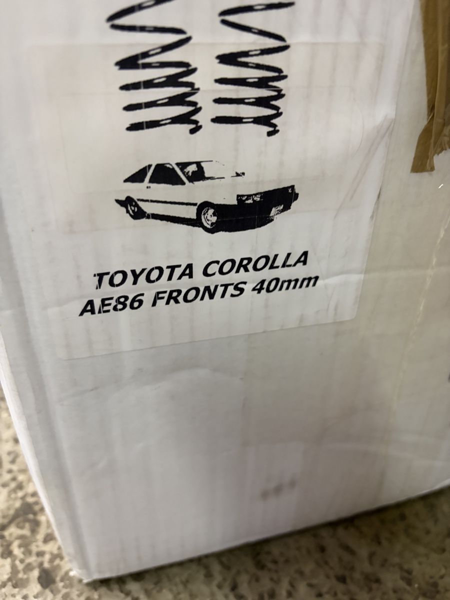 Il mondo degli animali: Toyota AE-86 Tieferlegung – Nuovo e nell'imballaggio originale da Tann venduto da Corolla70-74 2
