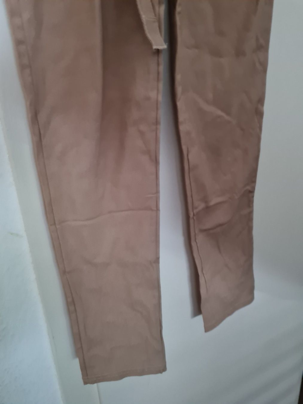 Hosen: Pantalon – Neu und originalverpackt aus Grand-Lancy von ana_7y2f 1