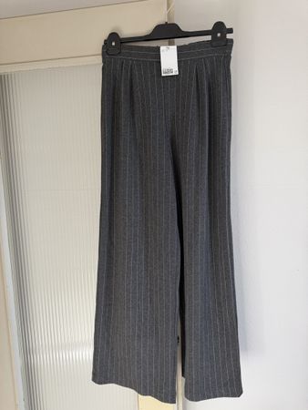 H&M Stoffhose gestreift grau Grösse S neu mit Etikett